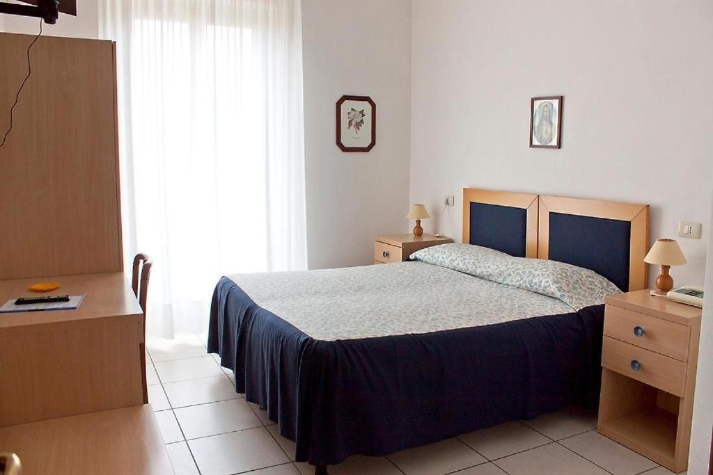 Hotel Villa Benvenuti Виареджо Экстерьер фото