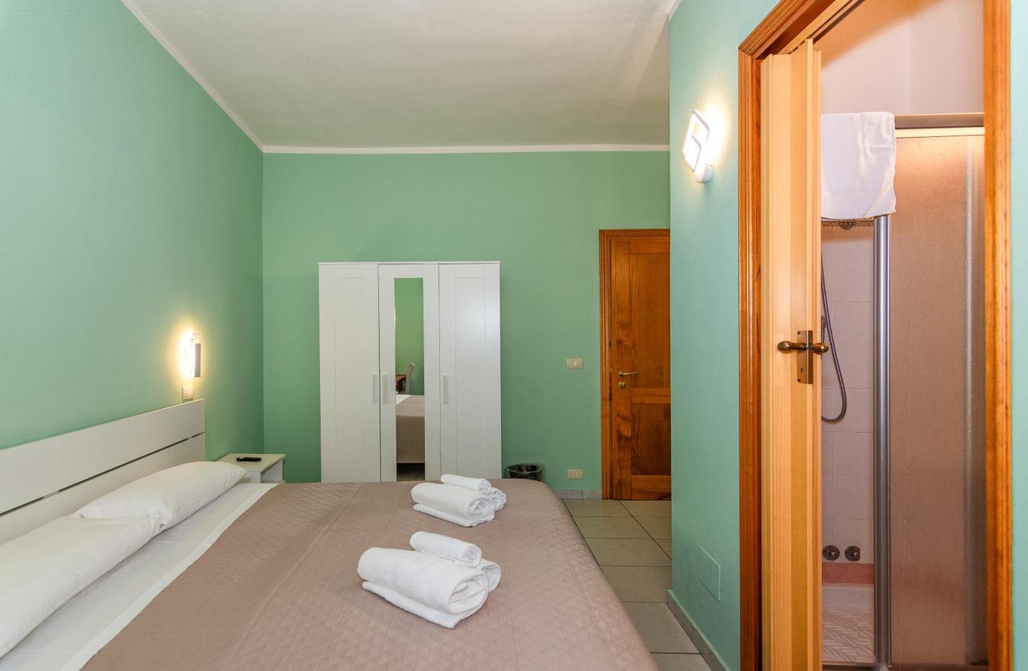 Hotel Villa Benvenuti Виареджо Экстерьер фото