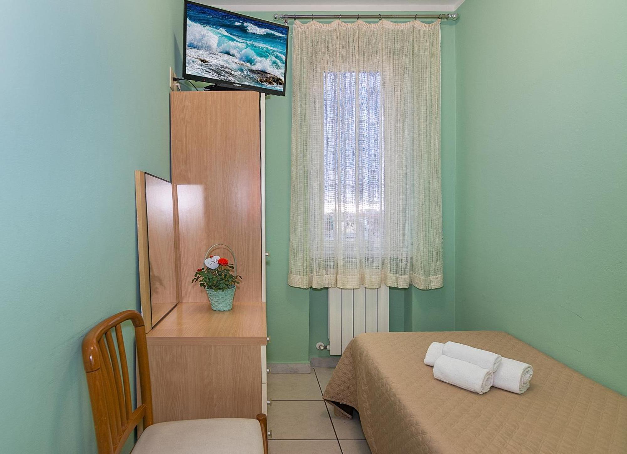 Hotel Villa Benvenuti Виареджо Экстерьер фото