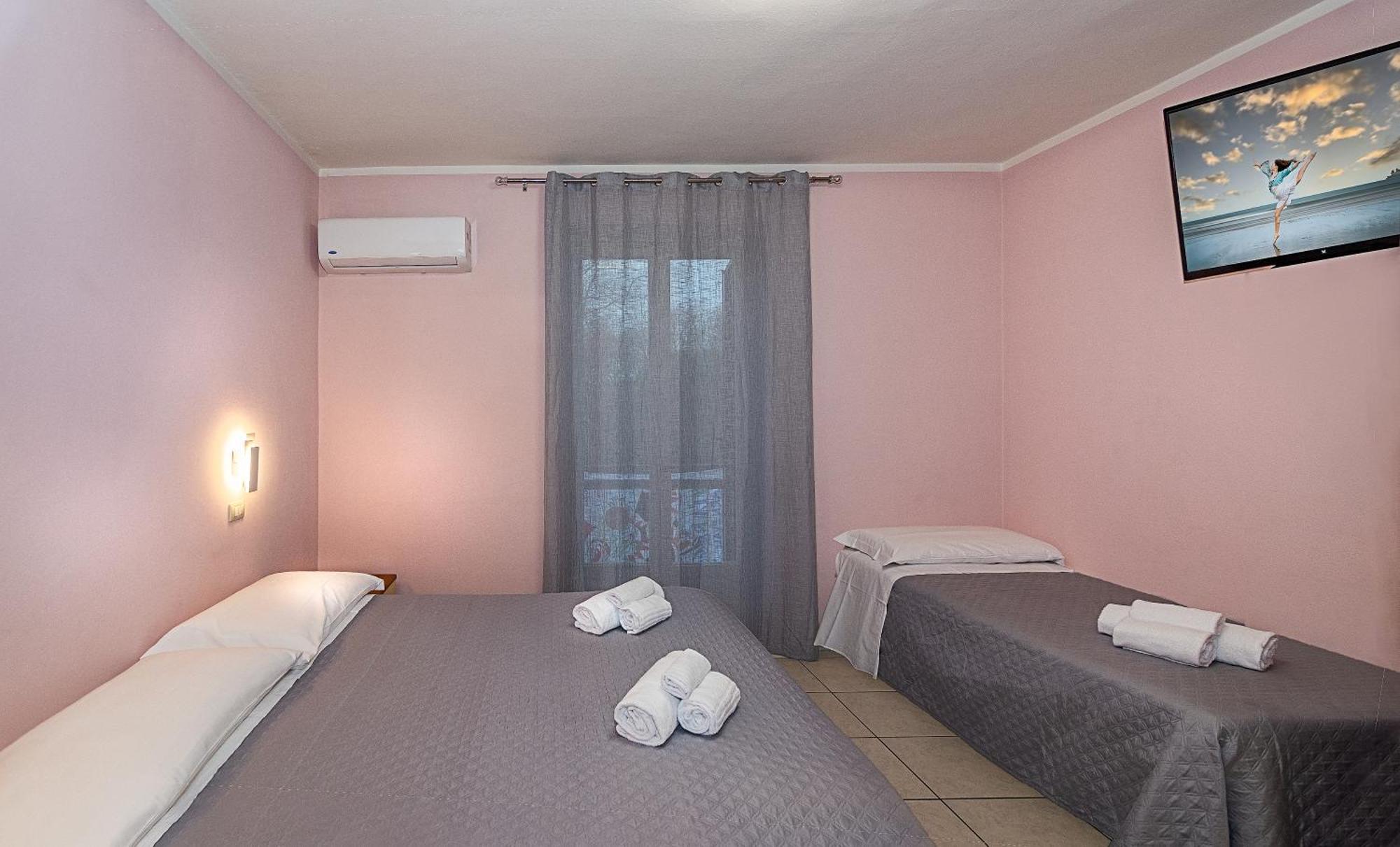 Hotel Villa Benvenuti Виареджо Экстерьер фото